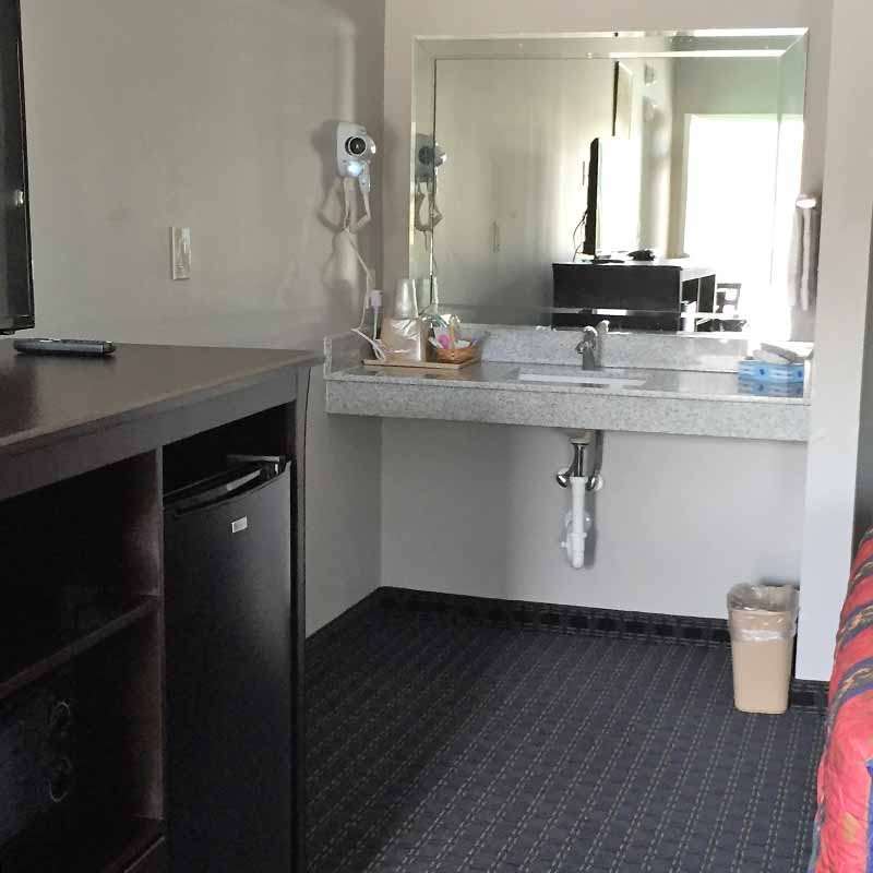 Classic Inn & Suites Humble Room photo
